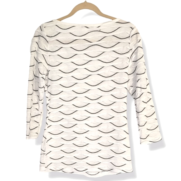 Silvergate brand Pretty Classy Wave Print B&W Shirt With 3/4 Bracelet  Sleeves - Picture 5 of 13